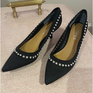 Never worn J. Renee Pearl Studded shoes!